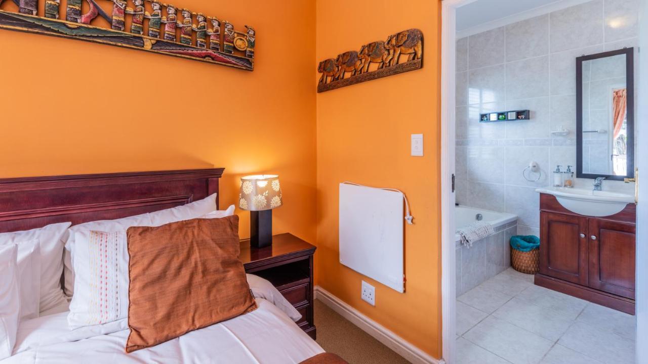 Brown Jug Guest House Hermanus Exterior foto