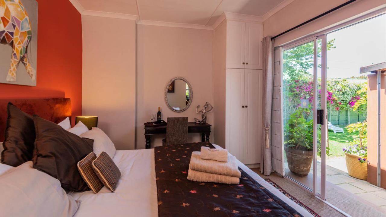Brown Jug Guest House Hermanus Exterior foto